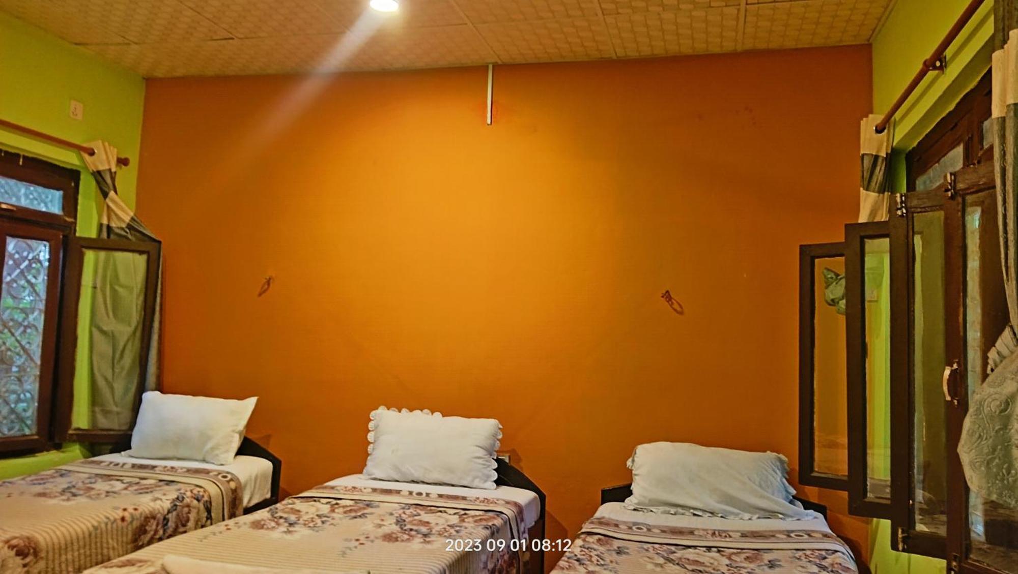 Hotel Butterfly - Peaceful Garden For Nature Lovers Sauraha Luaran gambar