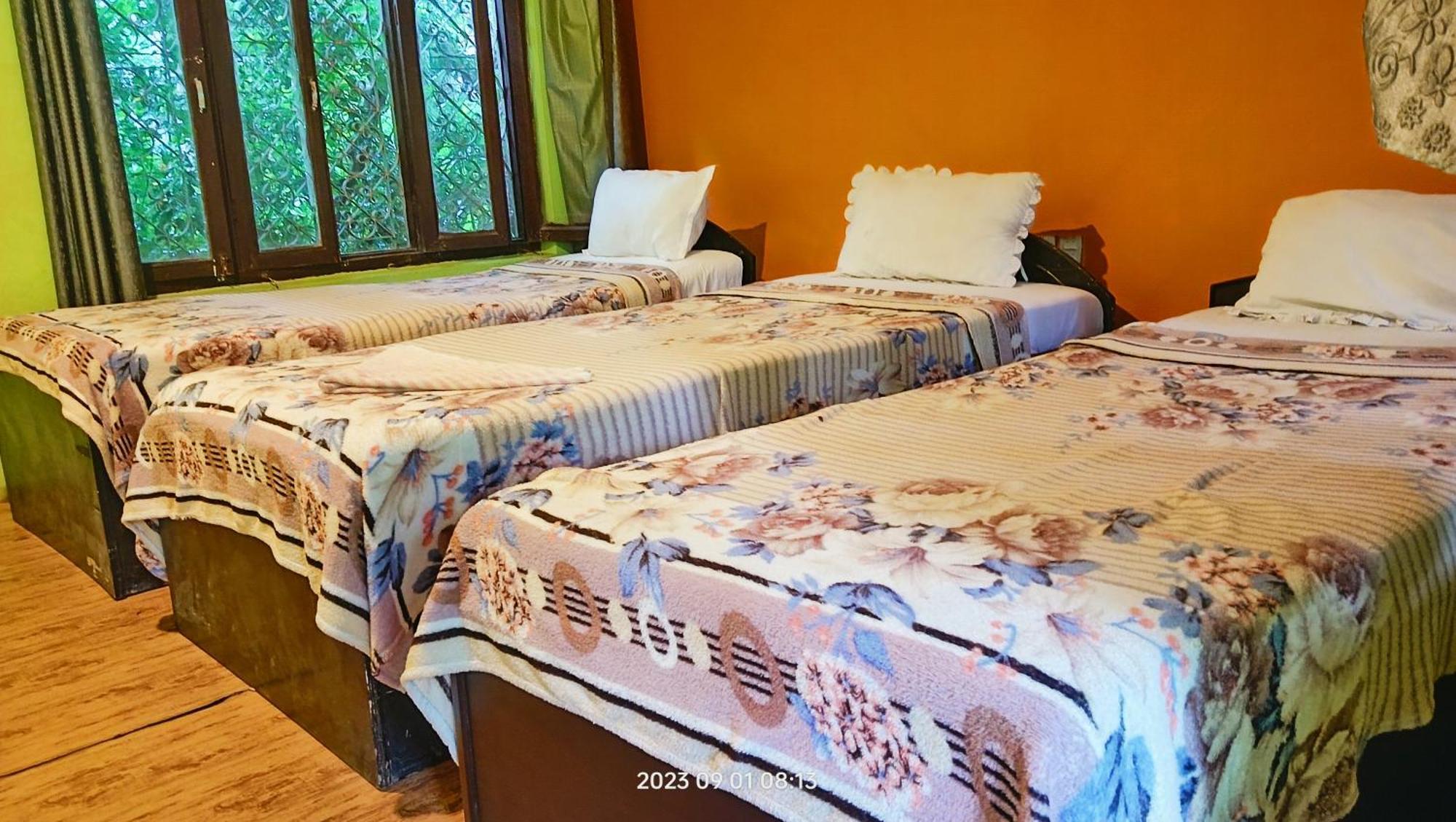 Hotel Butterfly - Peaceful Garden For Nature Lovers Sauraha Luaran gambar