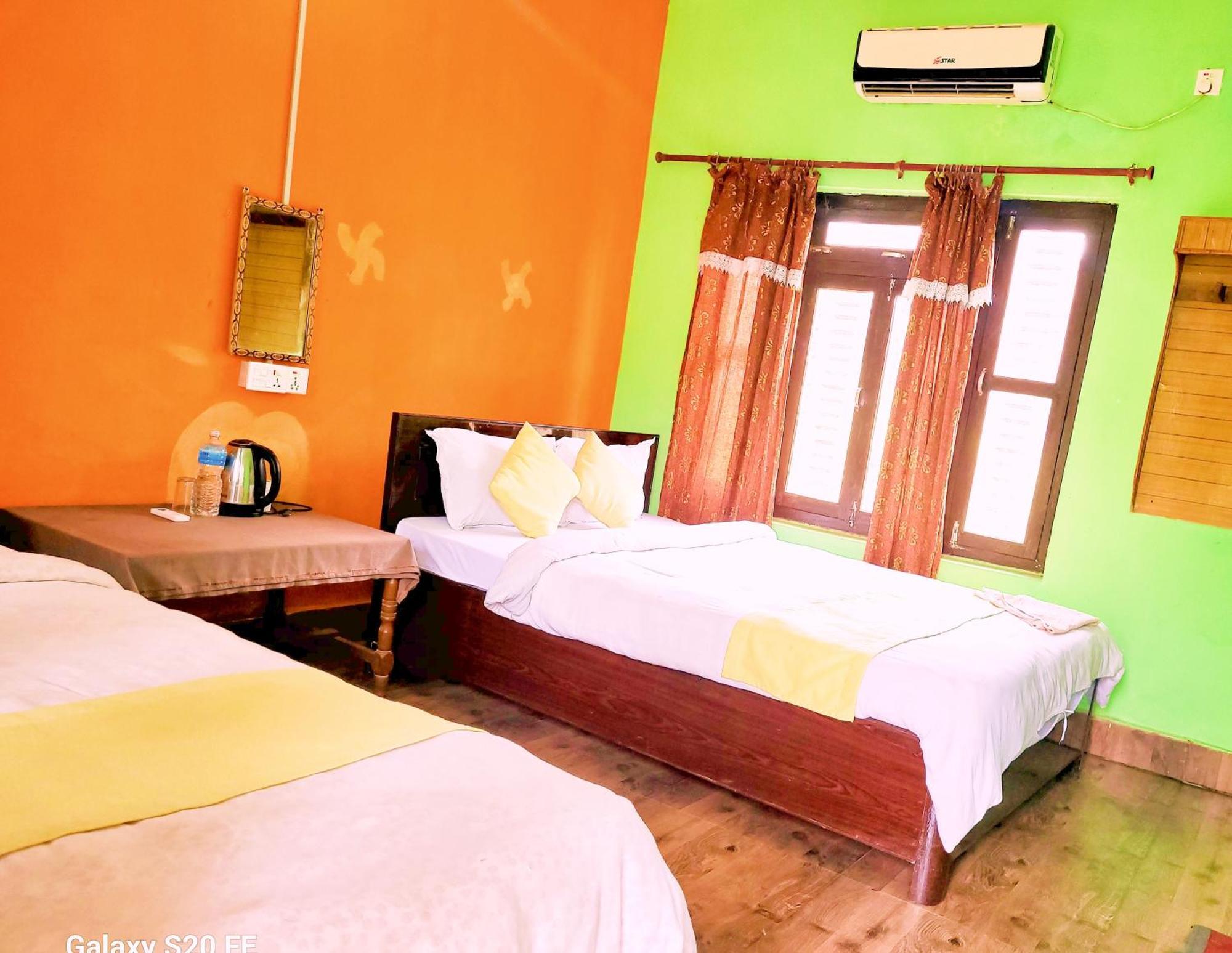 Hotel Butterfly - Peaceful Garden For Nature Lovers Sauraha Luaran gambar